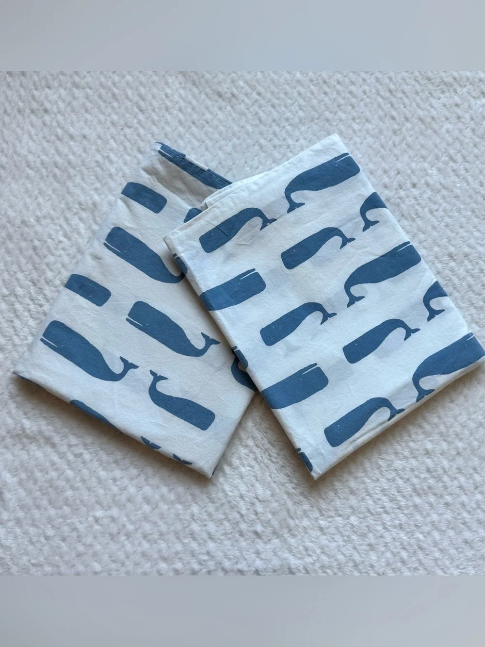 Garnet Hill Set of 2 Mini Print Cotton Percale Pillowcases Lapis Whales Nautical
